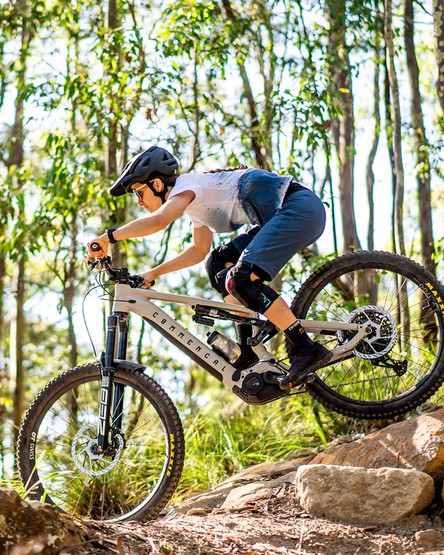 Dharco Womens Gravity Shorts | Maverick