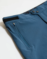 Dharco Womens Gravity Shorts | Maverick