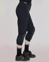 Dharco Womens Gravity Shorts | Black